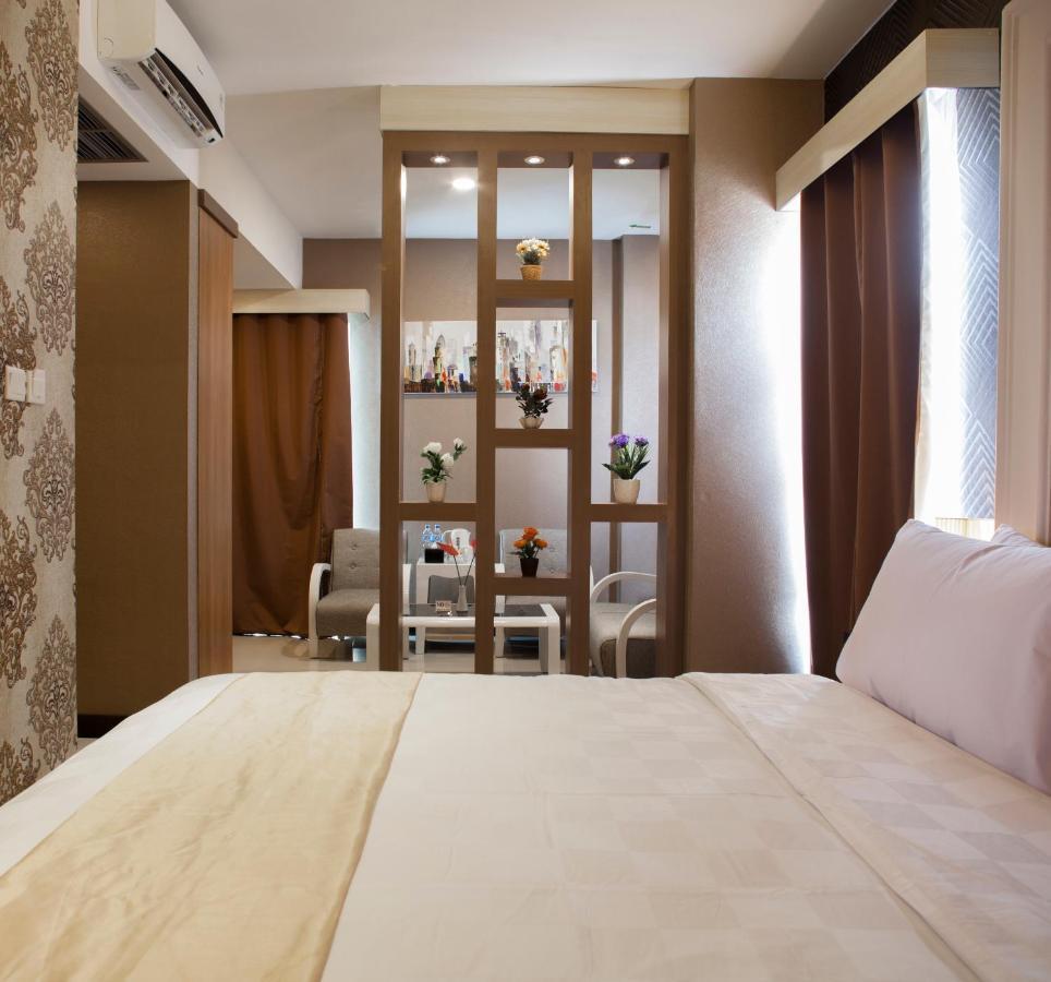 Jle'S Hotel Манадо Екстер'єр фото